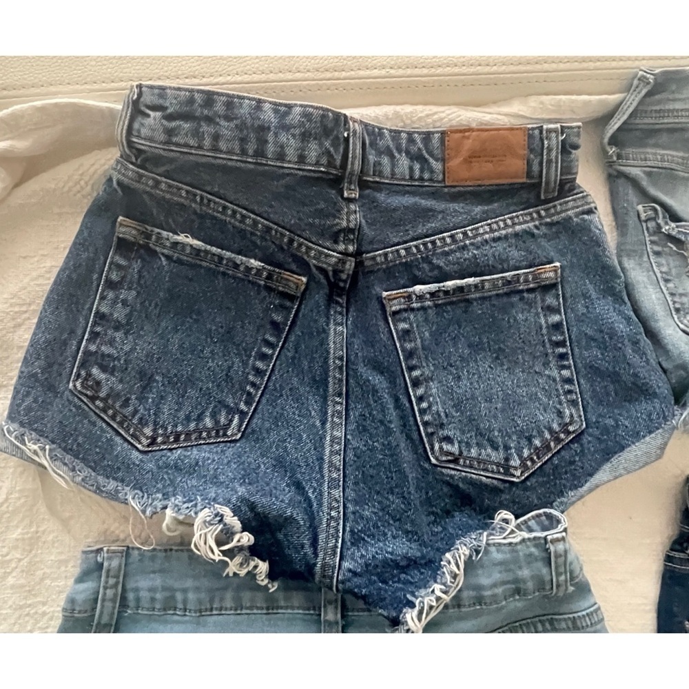 Four Pairs of Denim Shorts, Sizes 2, 24 ,25, S - Picture 3 of 15